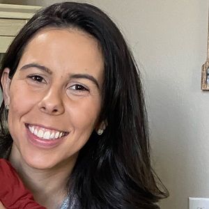 Meet your Posher, Carolina